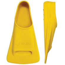 Load image into Gallery viewer, Zoomers® Gold Short Blade Training Fins